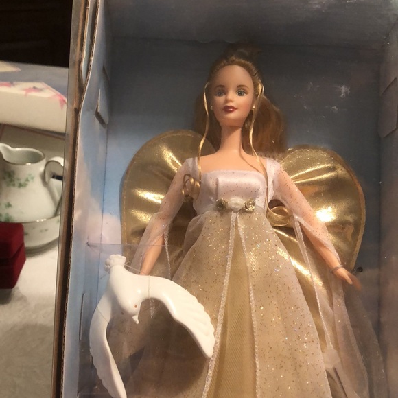 New in box Barbie Angelic Inspirations doll. - Picture 4 of 4